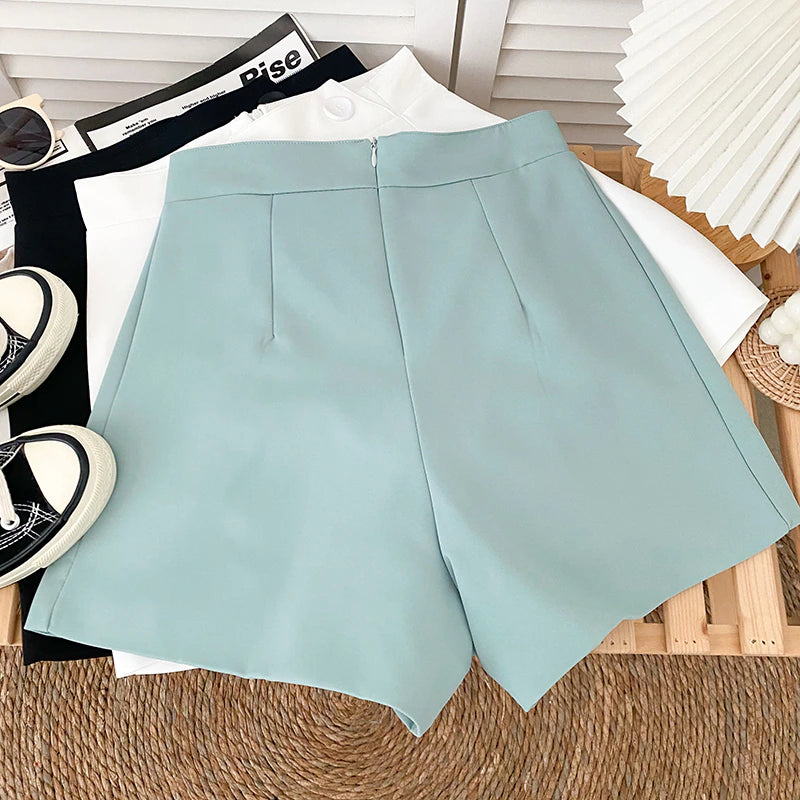 Nena Short