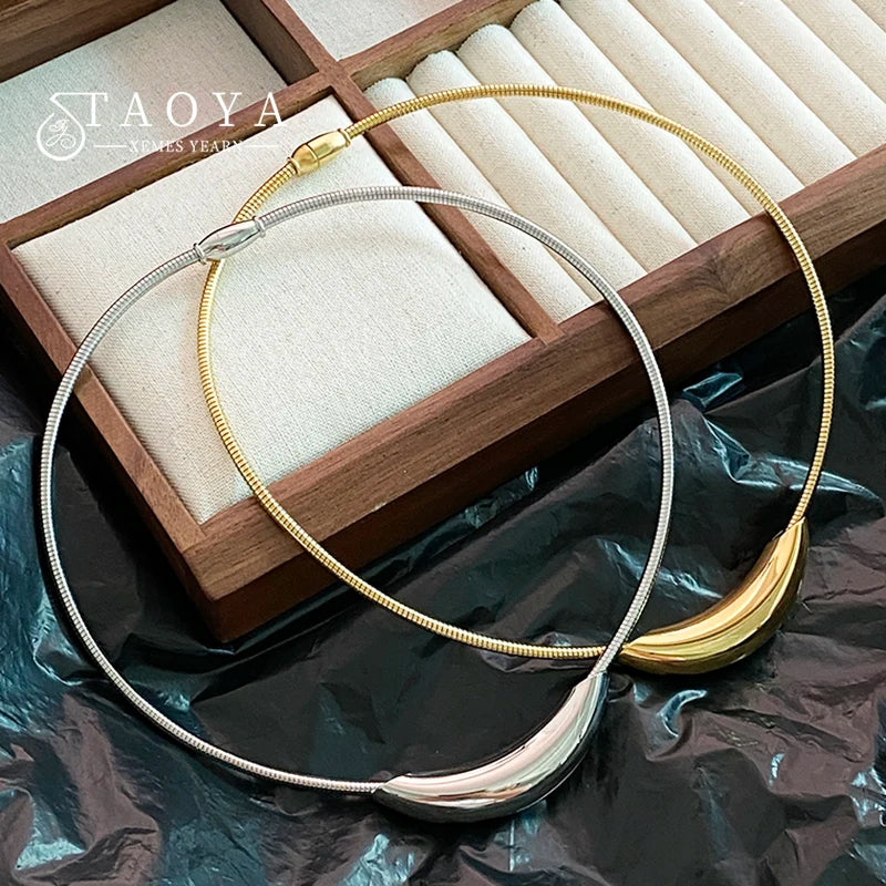 Slendy Necklace
