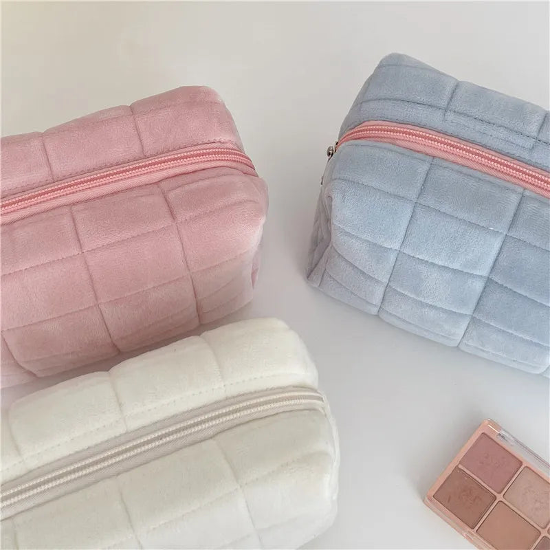 Kiut Cosmetic Bag