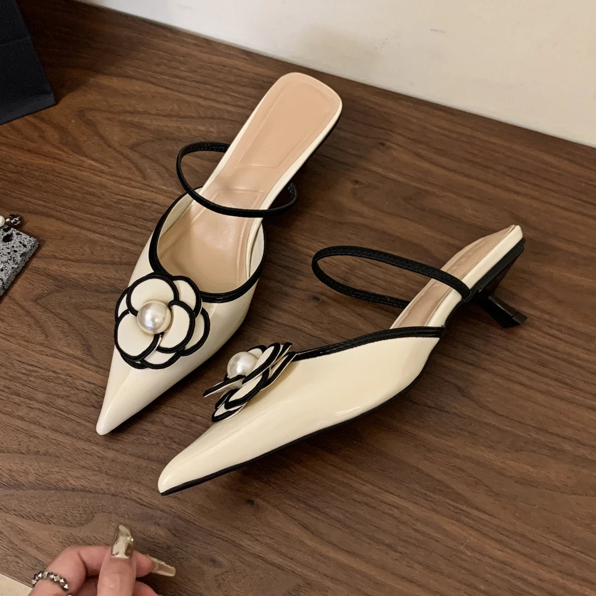 Saril Heels