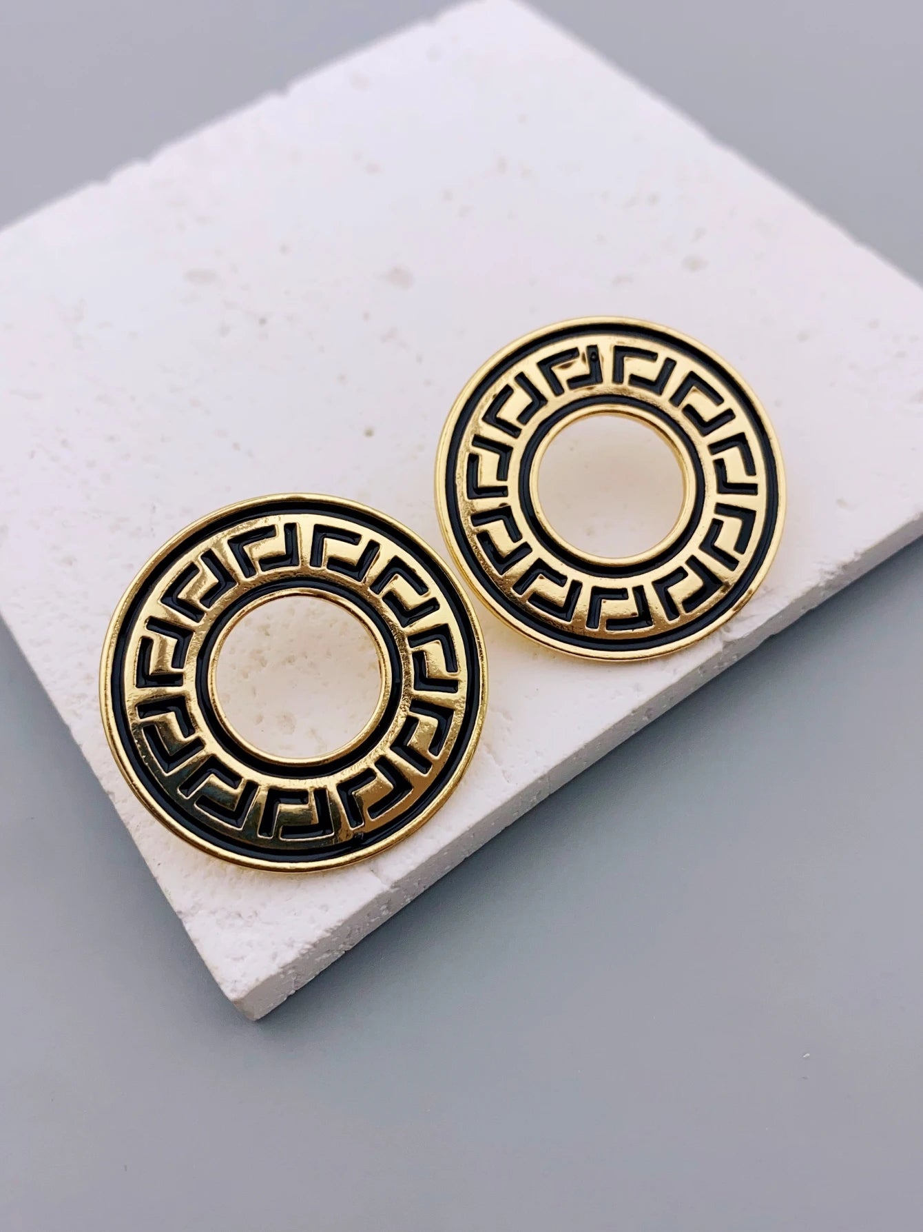 Leonela Earrings