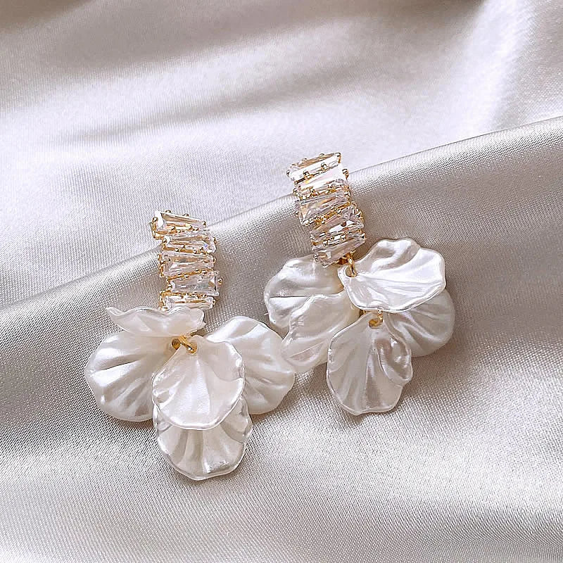 Silvi Earrings