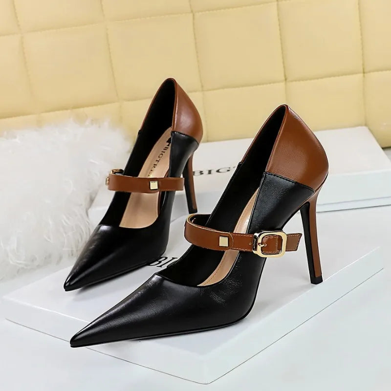 Lucie Heels