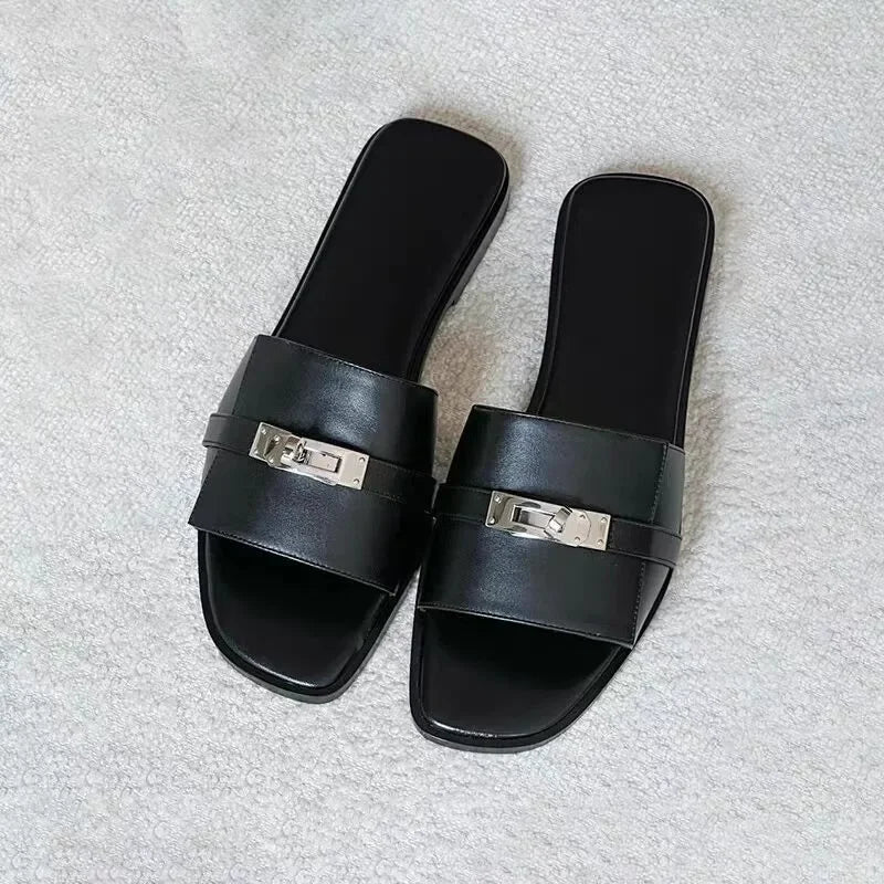 Domme Sandals