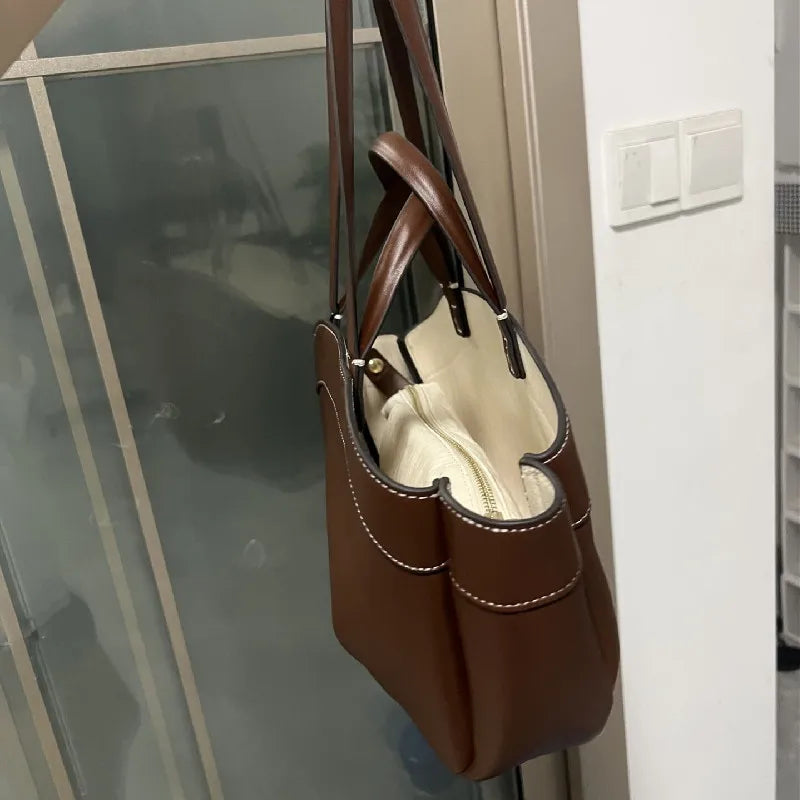 Magdalenia Bag