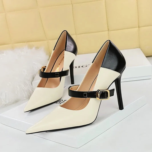 Lucie Heels