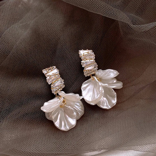 Silvi Earrings