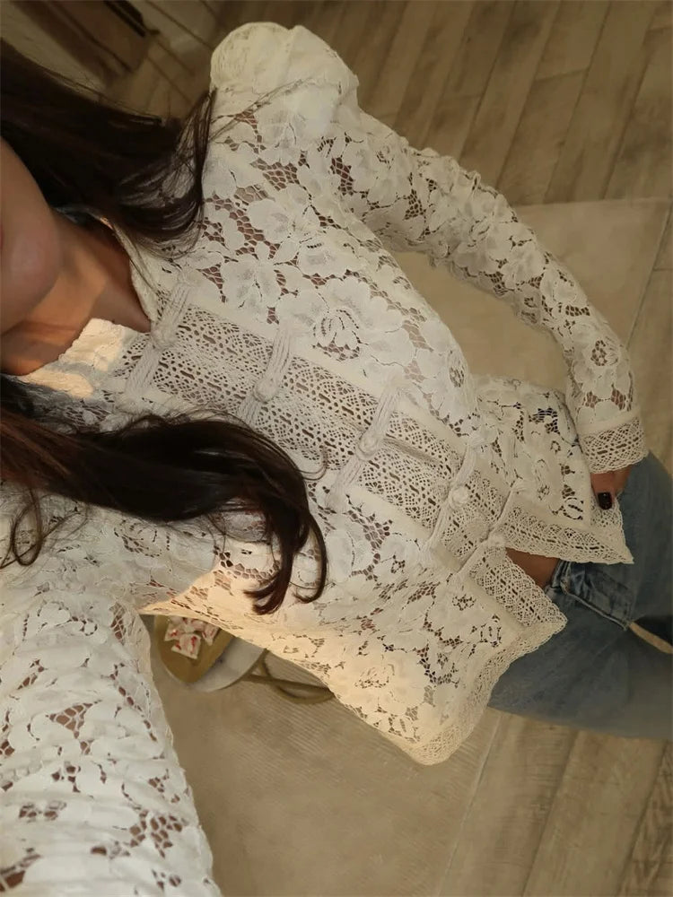 Endya Blouse