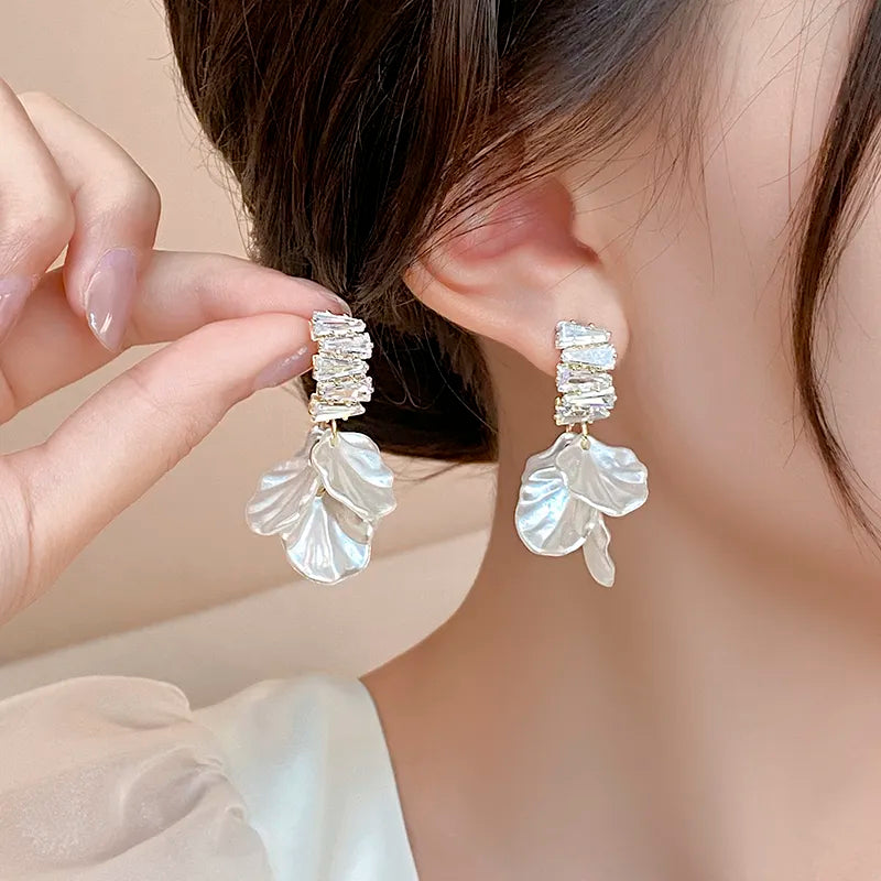 Silvi Earrings