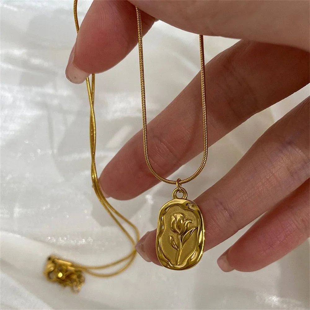Tana Necklace